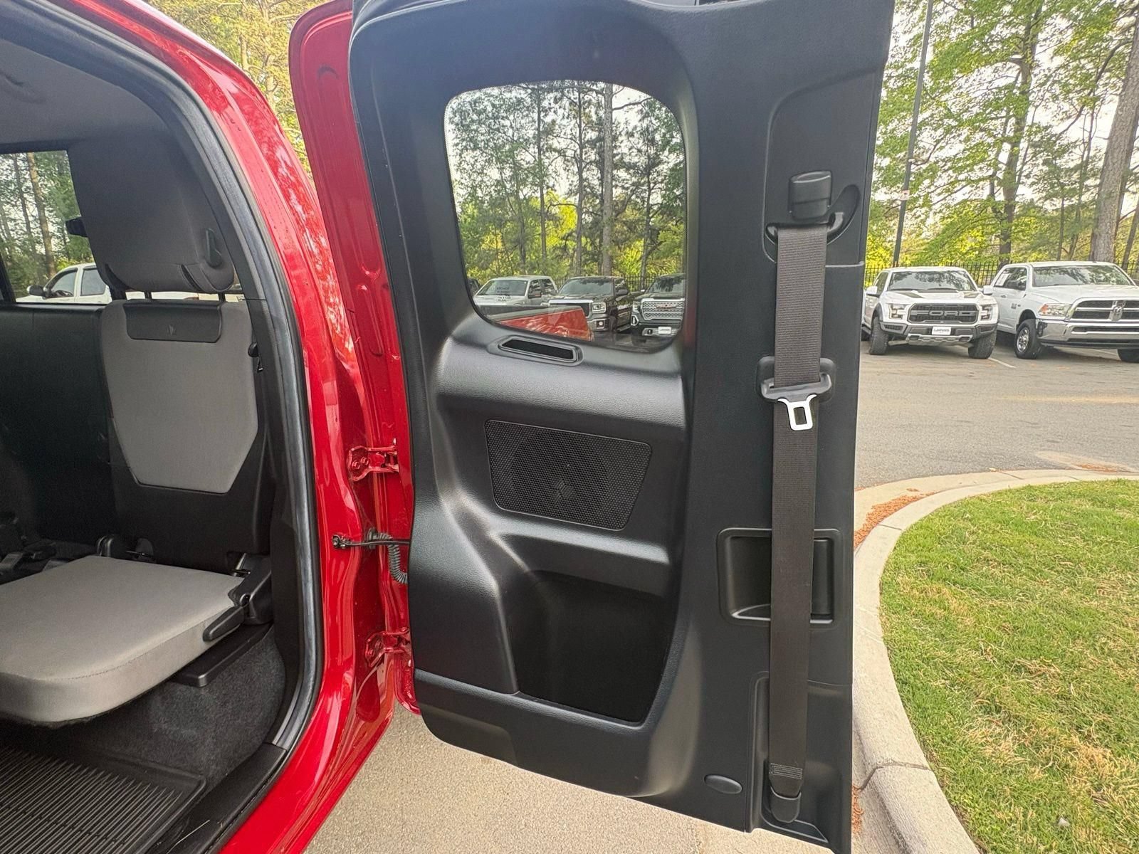 Used 2023 Toyota Tacoma SR5 AWD/4WD image 24