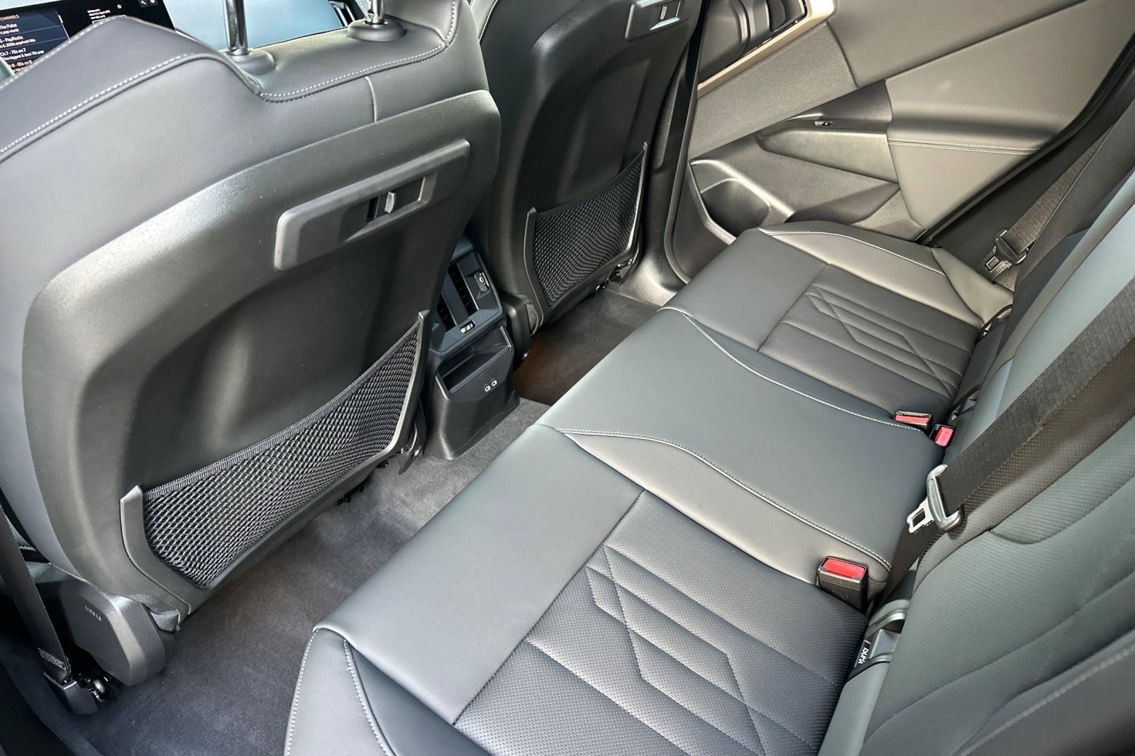 Used 2025 BMW X3 xDrive30i w/ Premium Package image 15