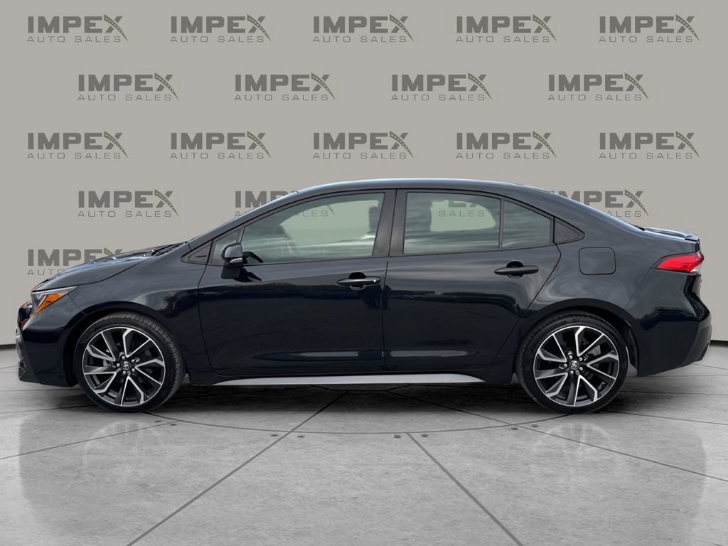 Used 2022 Toyota Corolla SE image 2
