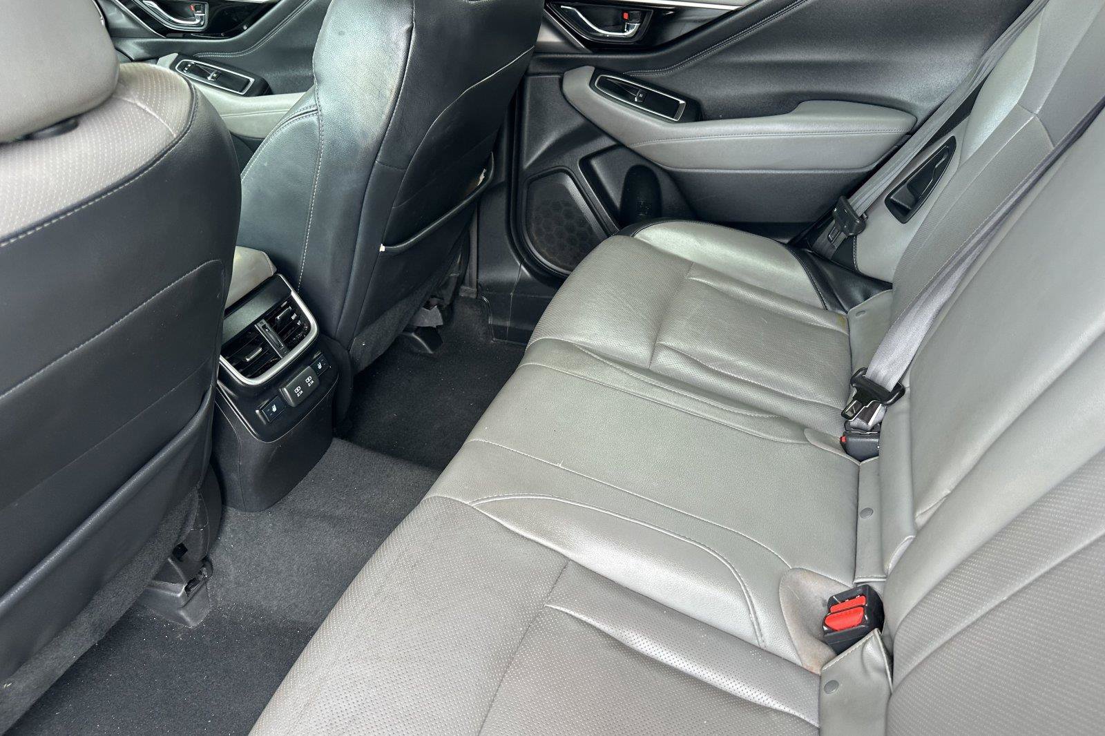 Used 2022 Subaru Outback Limited AWD/4WD image 12