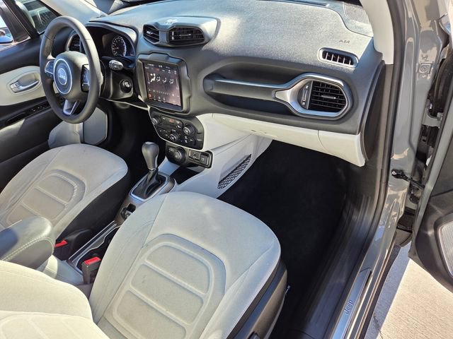 Used 2022 Jeep Renegade Latitude AWD/4WD image 16