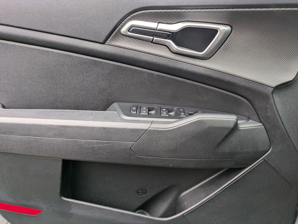 Used 2024 Kia Sportage LX image 11