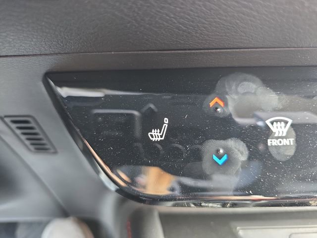 New 2026 Nissan Kicks SR image 25