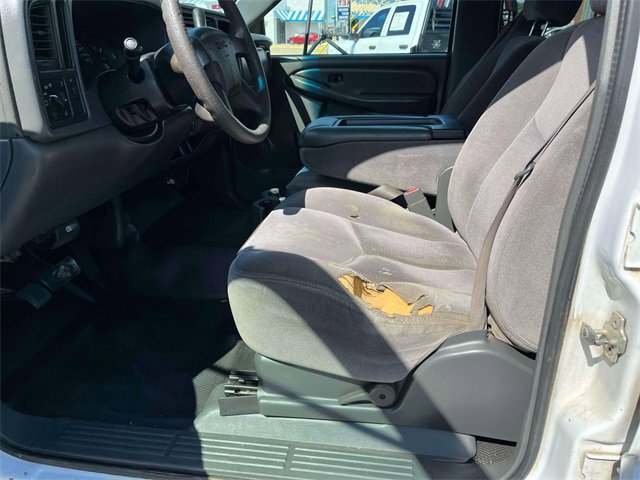 Used 2005 GMC Sierra 3500 W/T image 25