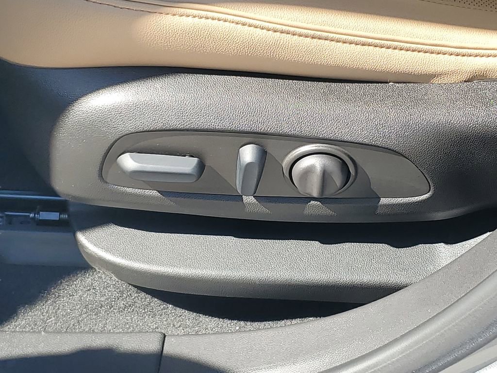 Certified 2023 Chevrolet Blazer Premier w/ Driver Confidence II Package AWD/4WD image 16