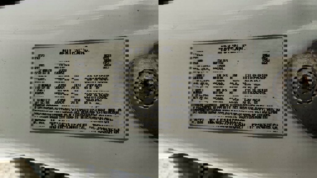 Used 2022 Tesla Model 3 Performance image 23