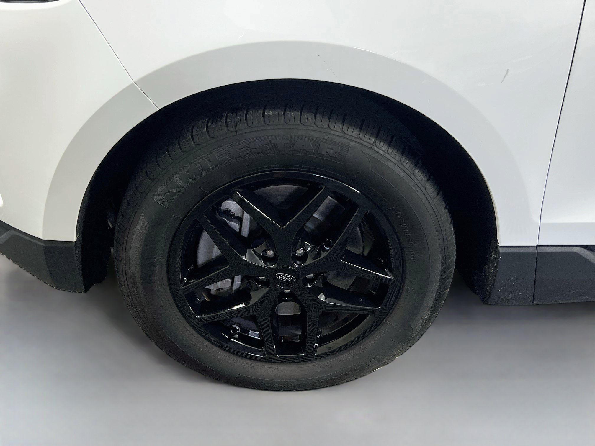 Used 2024 Ford Edge SEL AWD/4WD image 13
