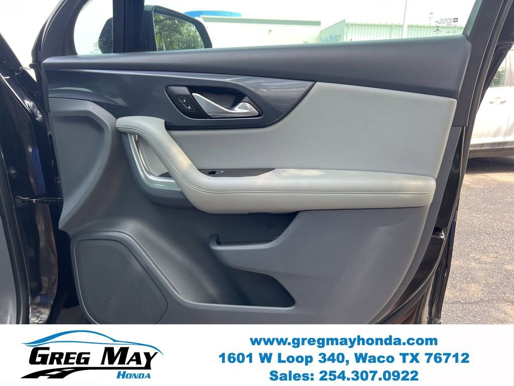 Used 2019 Chevrolet Blazer LT FWD image 11