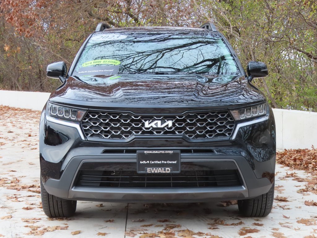 Certified 2023 Kia Sorento S w/ Panoramic Sunroof Package image 17