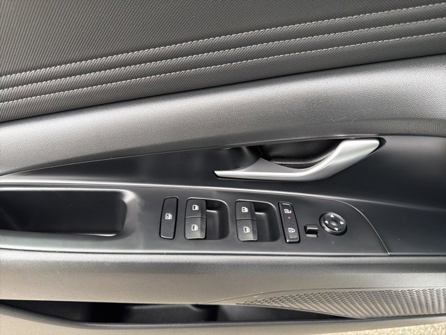 Certified 2024 Hyundai Elantra SEL w/ Convenience Package image 15