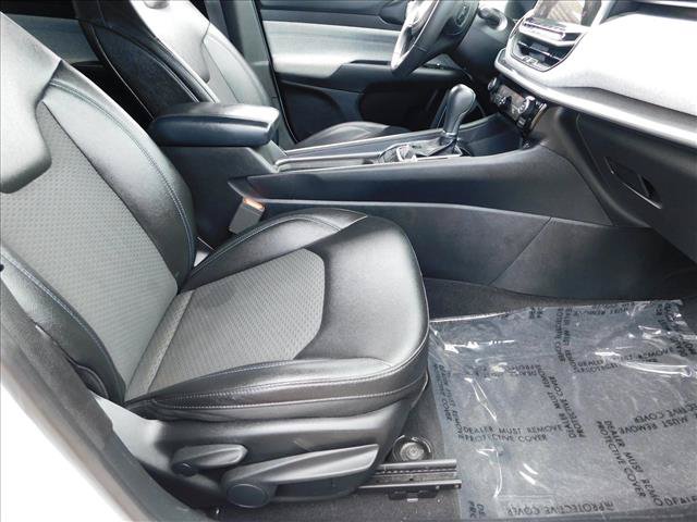 Used 2024 Jeep Compass Latitude AWD/4WD image 27