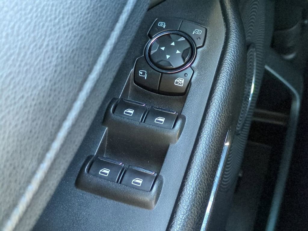 Used 2021 Ford Expedition XLT image 25