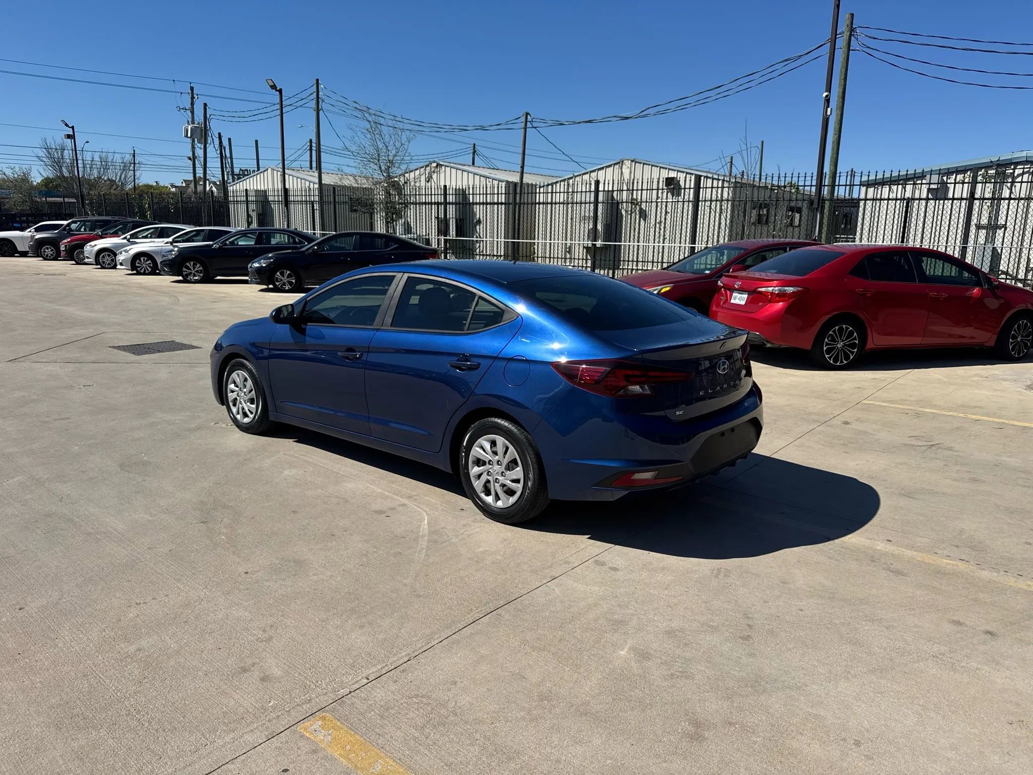 Used 2020 Hyundai Elantra SE image 4