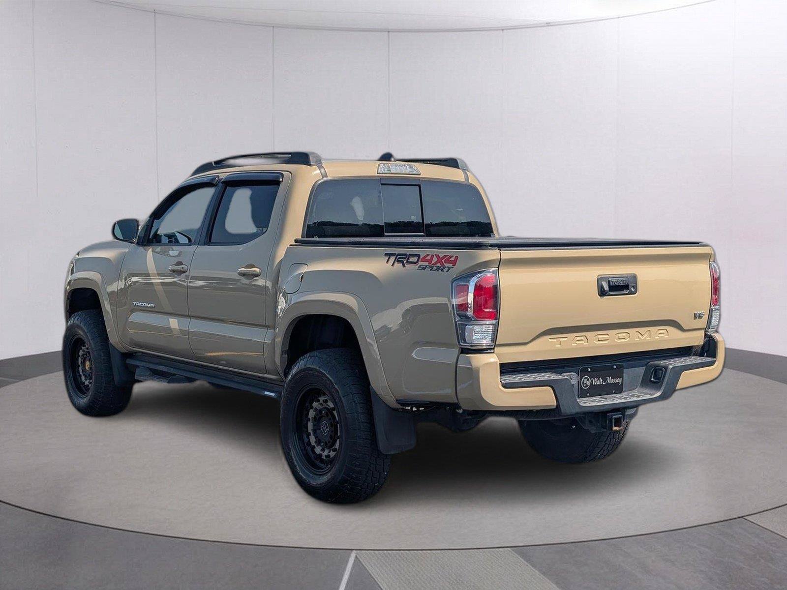 Used 2020 Toyota Tacoma TRD Sport AWD/4WD image 3