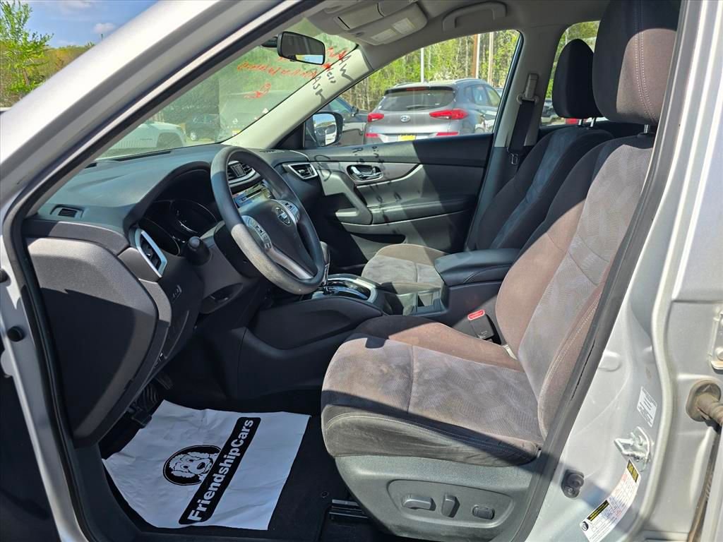 Used 2015 Nissan Rogue SV image 11