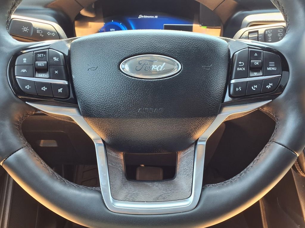 Used 2023 Ford Explorer Platinum RWD image 19