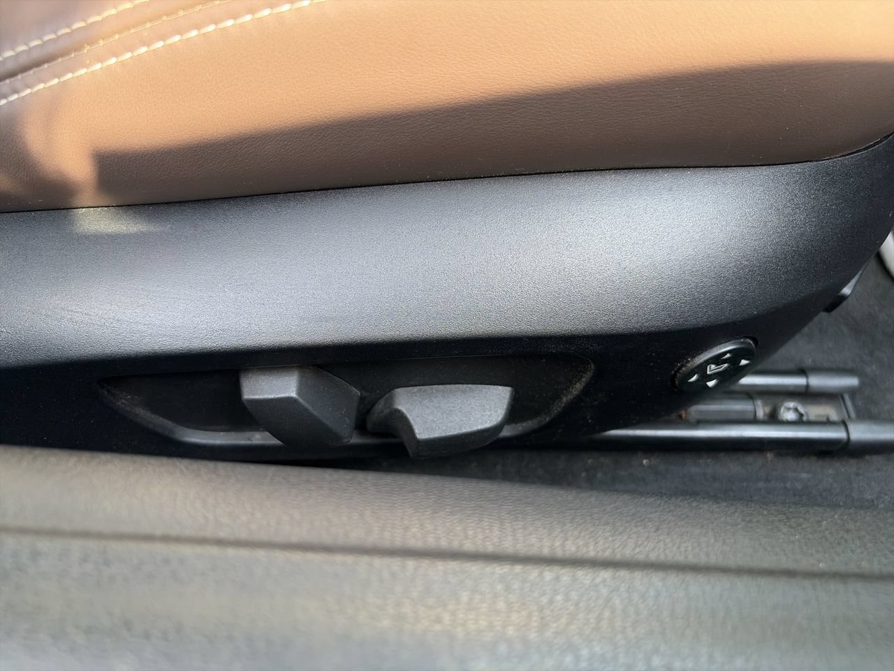 Used 2014 BMW Z4 sDrive35is RWD image 31