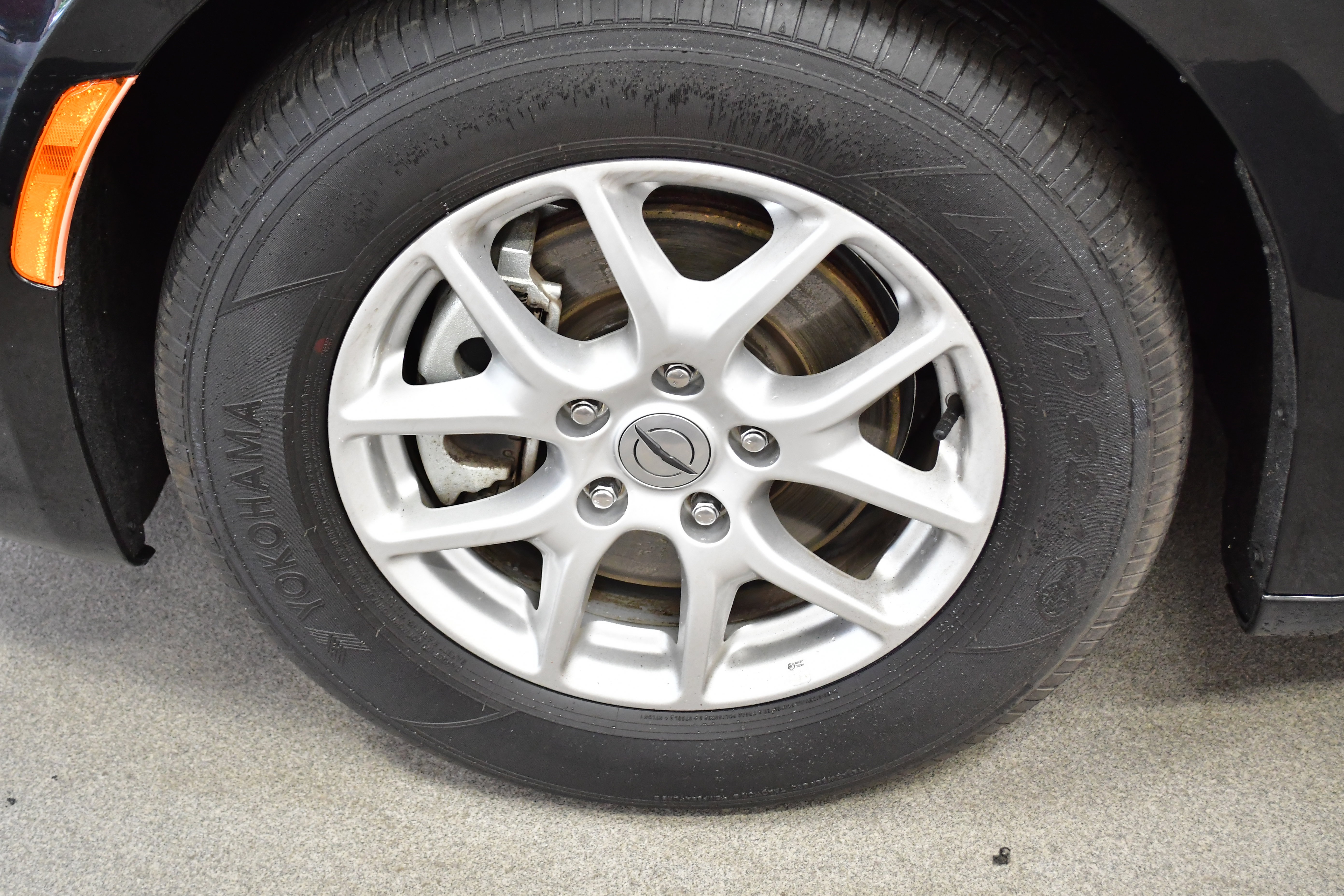 Used 2023 Chrysler Pacifica Touring-L FWD image 38