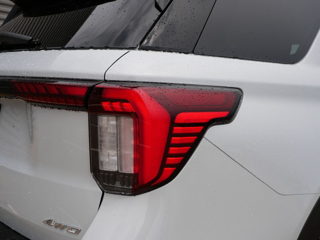 New 2026 Ford Explorer Active w/ Active Comfort Package AWD/4WD image 17