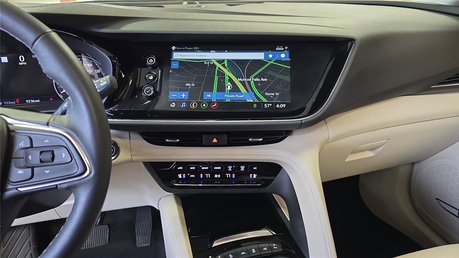 Used 2023 Buick Envision Avenir image 18
