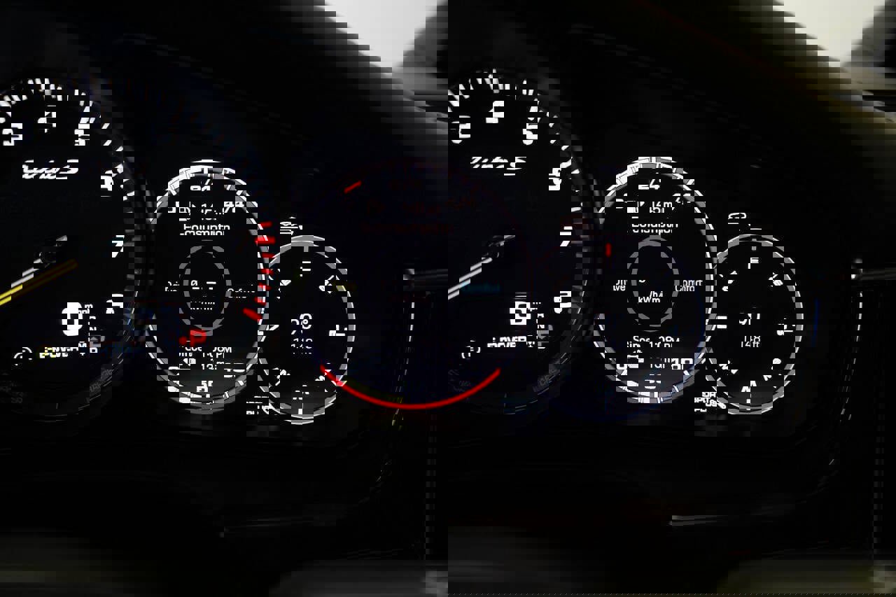 Used 2023 Porsche Panamera Turbo S image 91