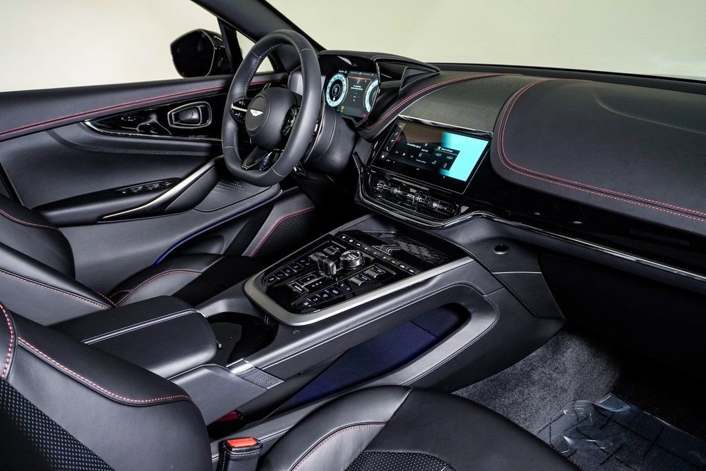 New 2026 Aston Martin DBX 707 image 17