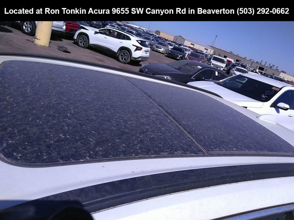 Used 2022 Volvo XC60 B5 Momentum w/ Advanced Package AWD/4WD image 13