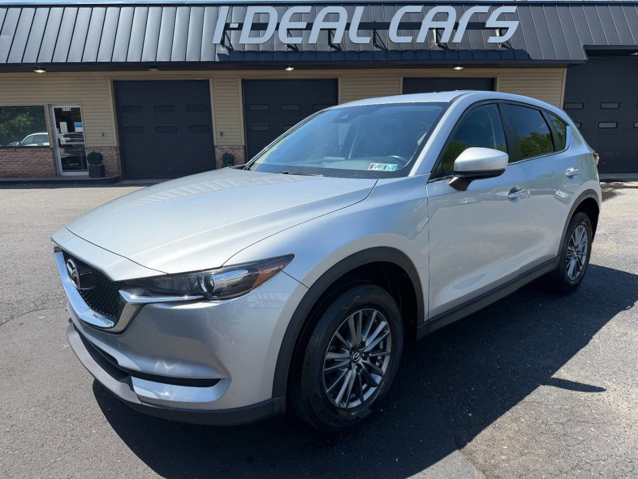 Used 2017 MAZDA CX-5 Touring w/ Preferred Equipment Package AWD/4WD image 1