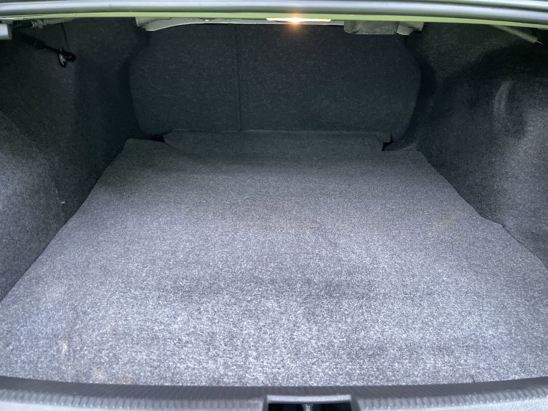 Used 2018 Volkswagen Passat 3.6 image 26