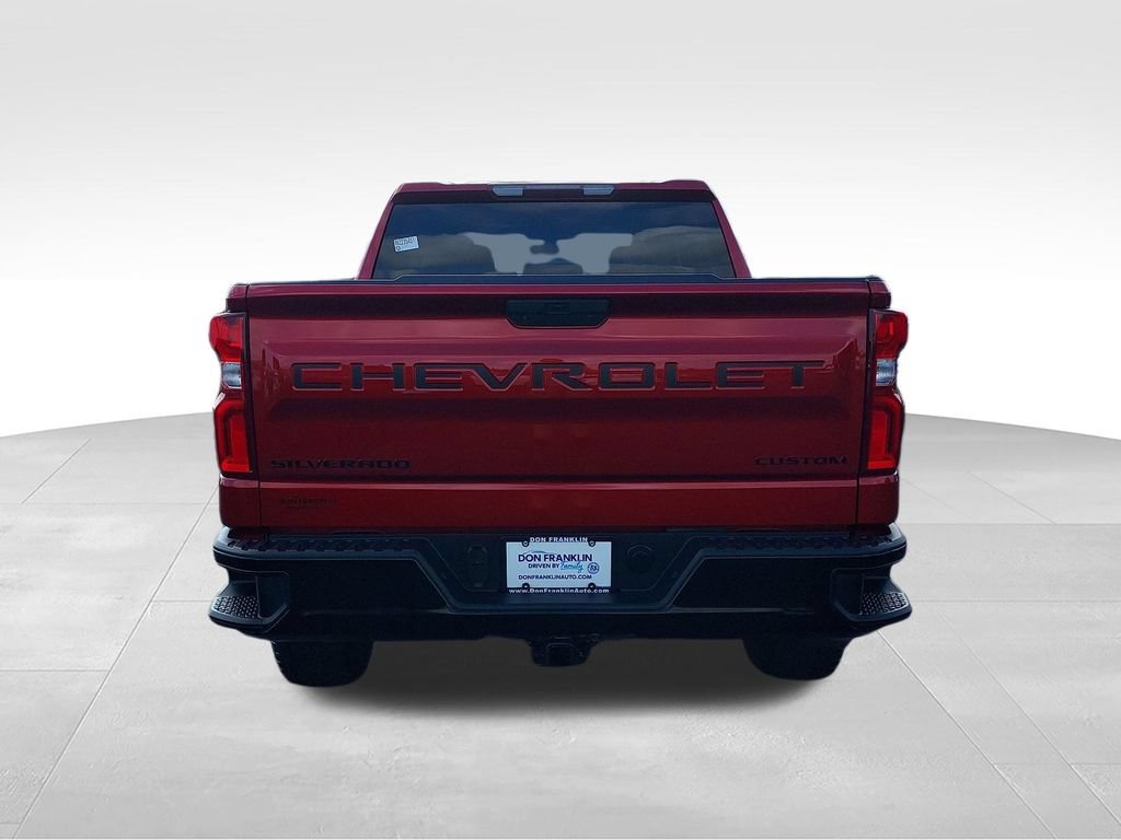 Used 2021 Chevrolet Silverado 1500 Custom Trail Boss w/ LPO, Dark Essentials Package AWD/4WD image 4
