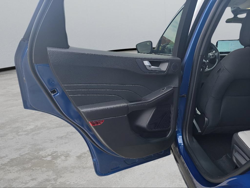 Used 2023 Ford Escape Active w/ Tech Pack #2 AWD/4WD image 25