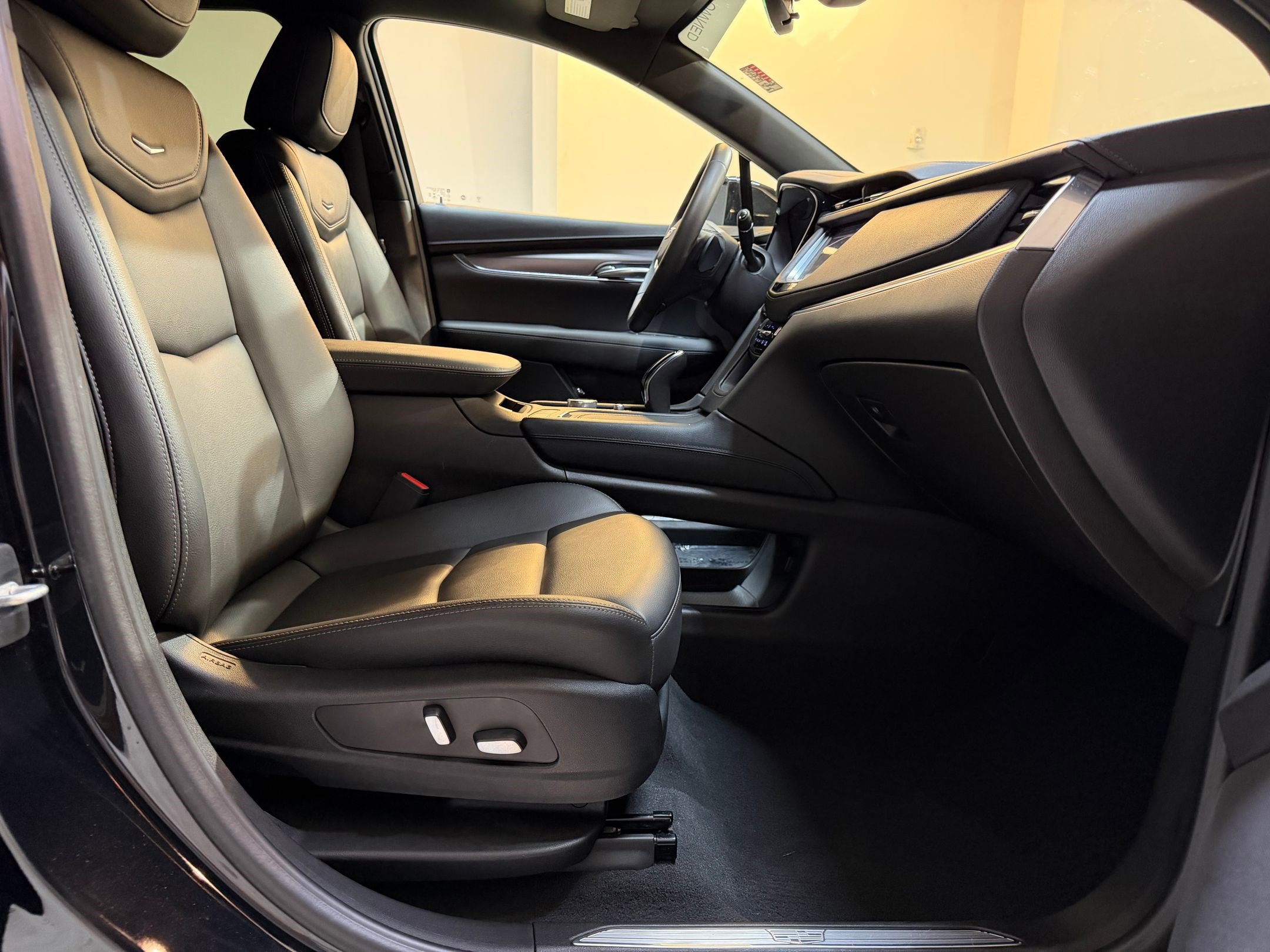 Certified 2022 Cadillac XT5 Luxury FWD image 48