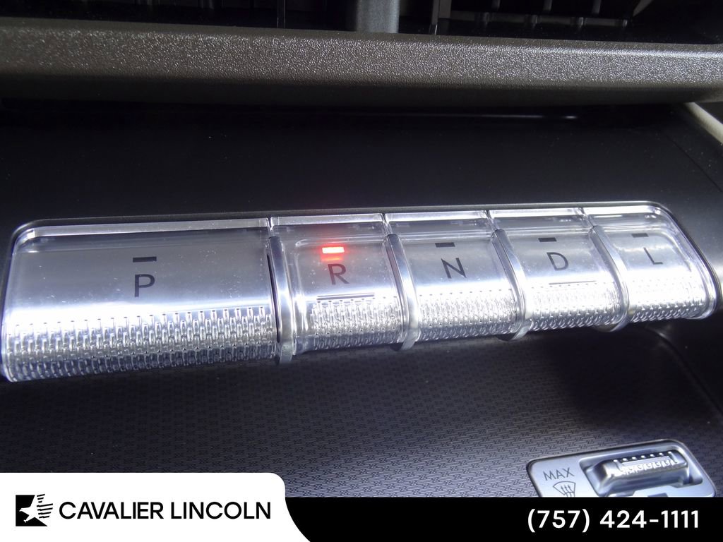 Certified 2025 Lincoln Nautilus Premier image 35