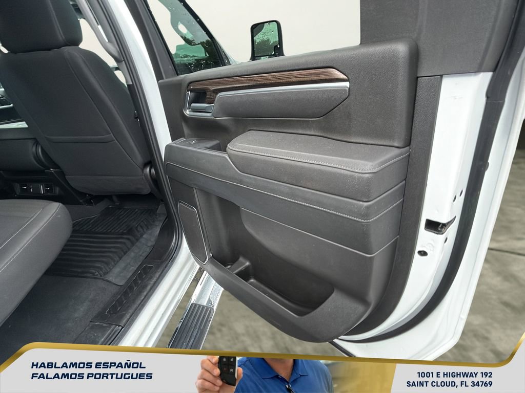 Used 2025 Chevrolet Silverado 2500 LT w/ Convenience Package image 30