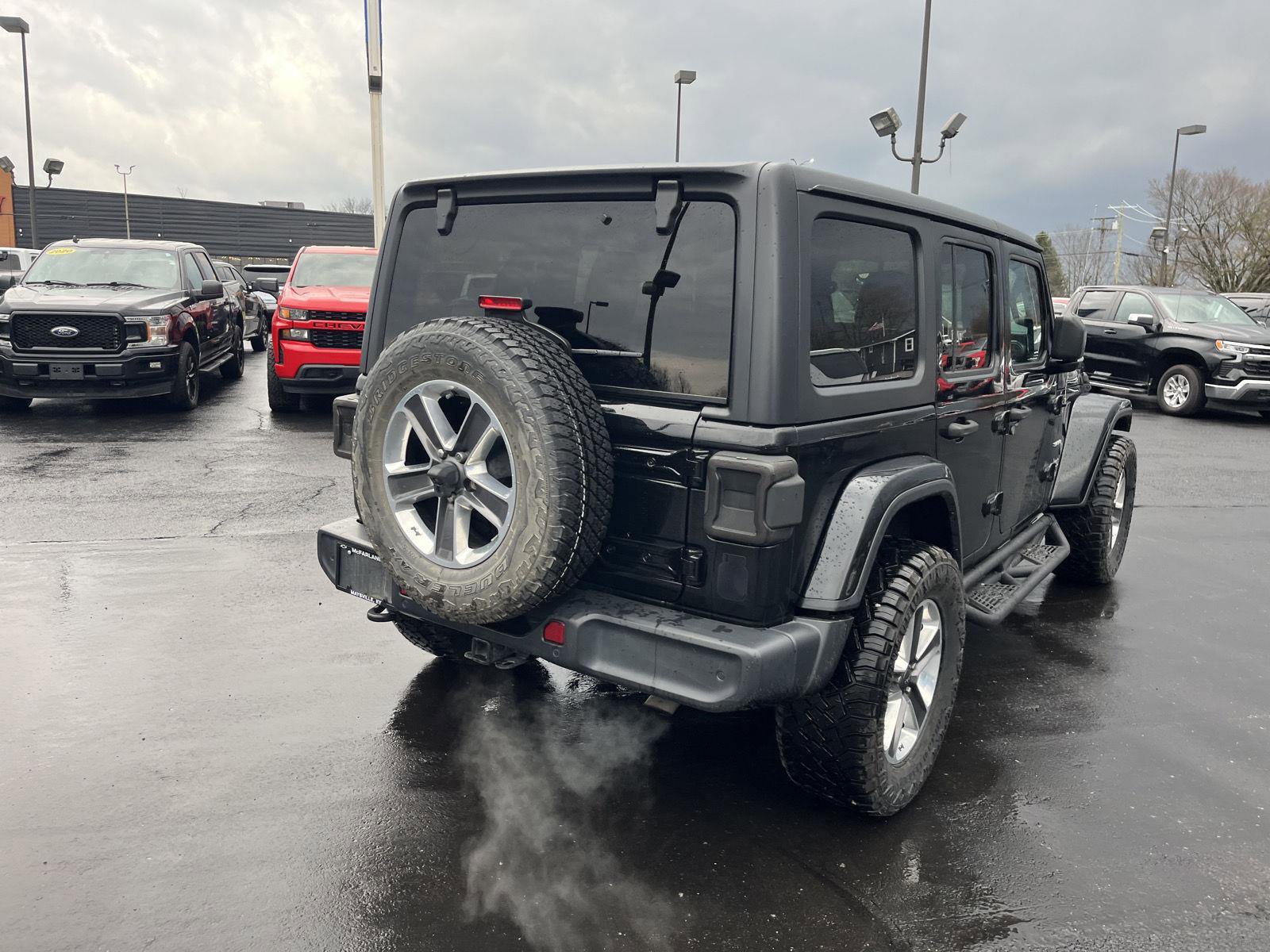 Used 2019 Jeep Wrangler Unlimited Sahara w/ Safety Group image 5