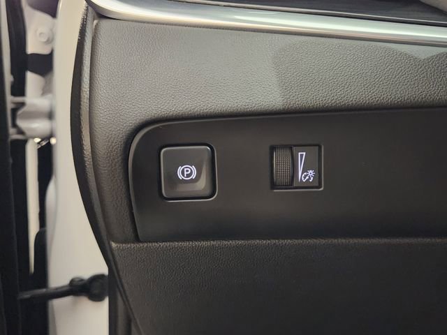 Used 2022 Buick Enclave Essence w/ Trailering Package, 5000 lbs. FWD image 22