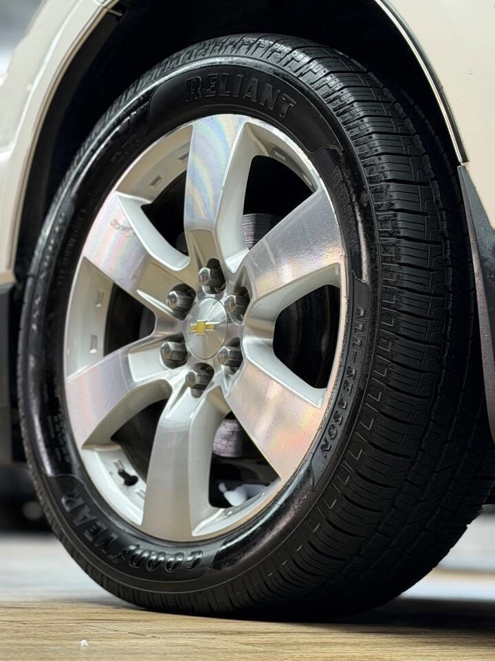 Used 2013 Chevrolet Traverse LTZ w/ LPO, 'HIT The Road' Package image 15