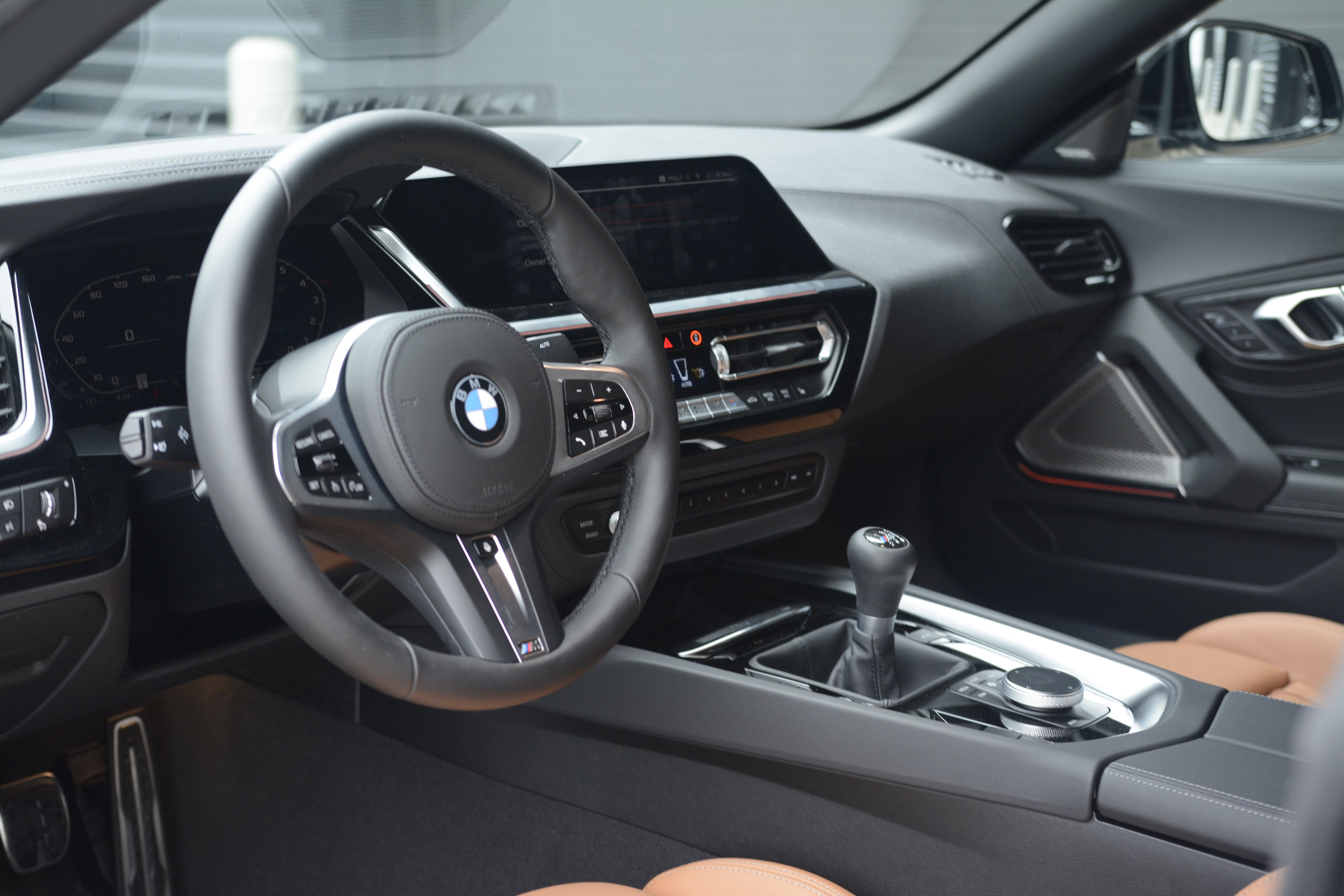 Used 2026 BMW Z4 M40i RWD image 4