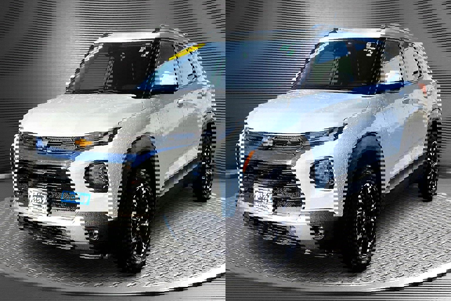 Used 2022 Chevrolet TrailBlazer LT w/ Driver Confidence Package image 3