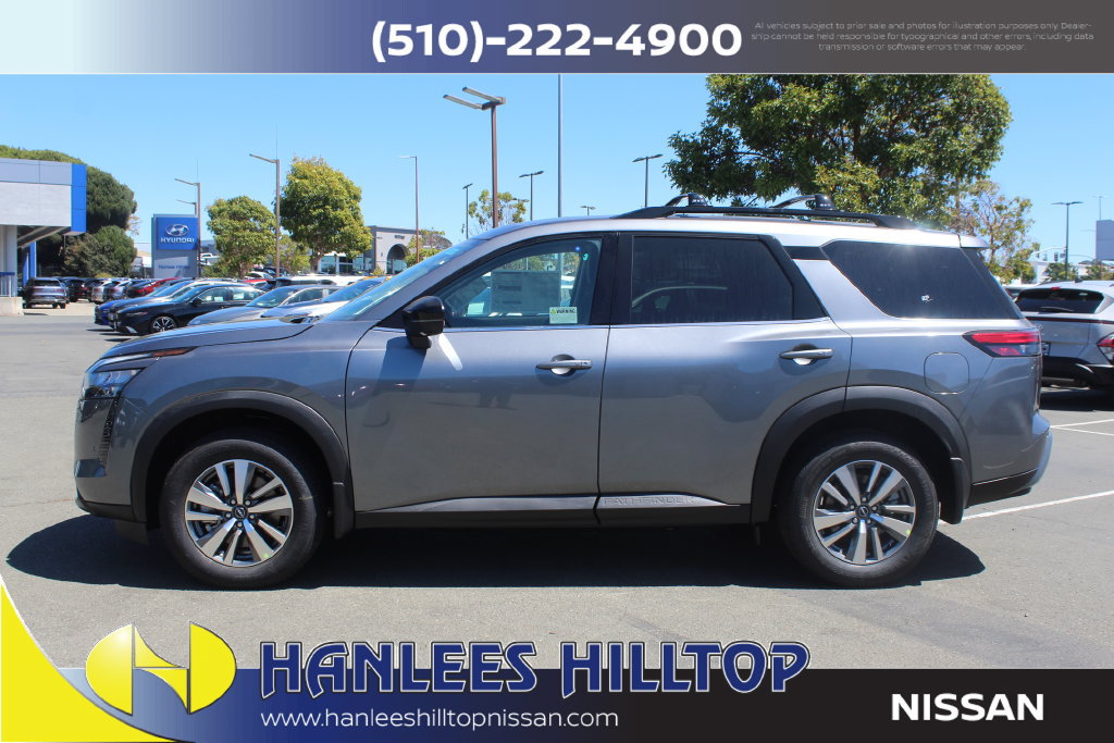 New 2026 Nissan Pathfinder SL FWD image 2