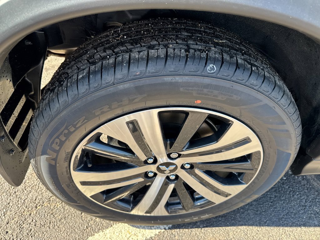 New 2027 Mitsubishi Outlander Sport SE FWD image 40