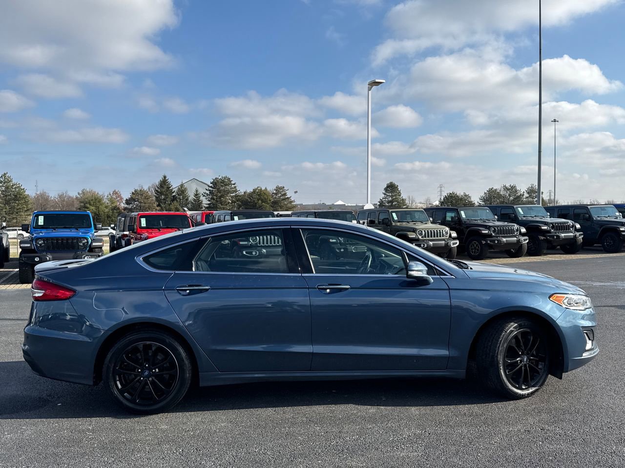 Used 2019 Ford Fusion Energi Titanium image 2