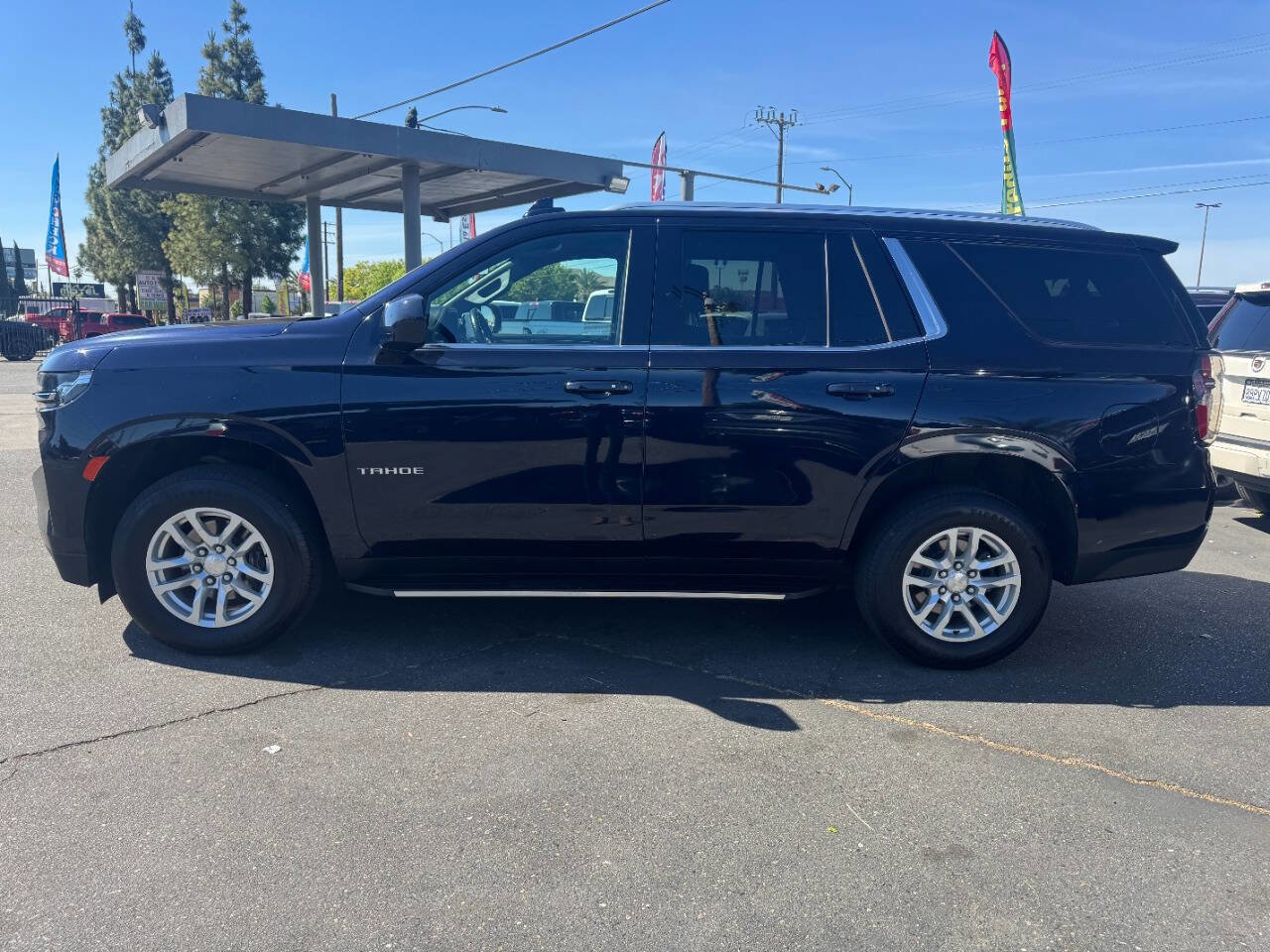 Used 2021 Chevrolet Tahoe LS w/ Driver Alert Package image 9