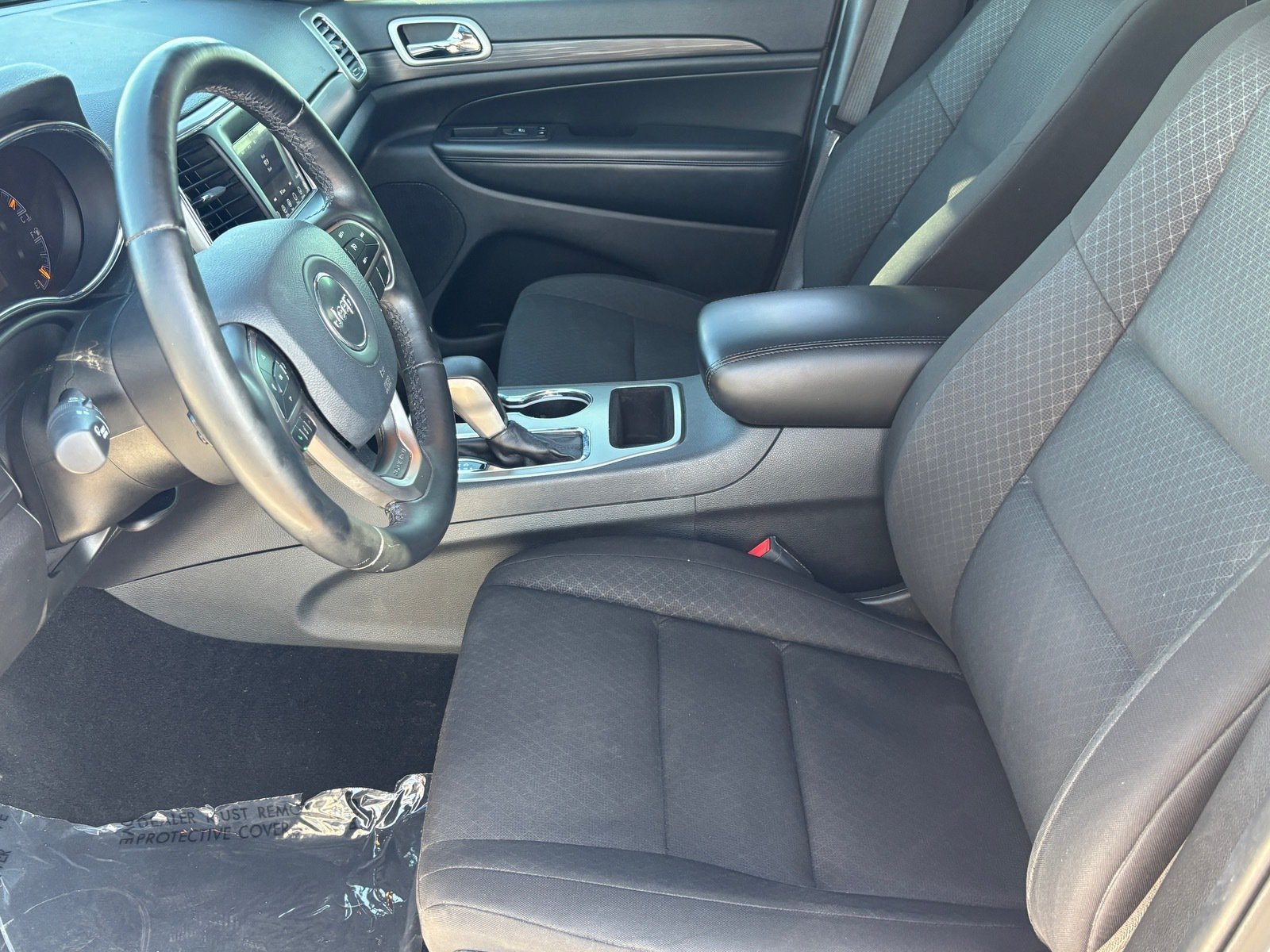 Used 2020 Jeep Grand Cherokee Laredo RWD image 19