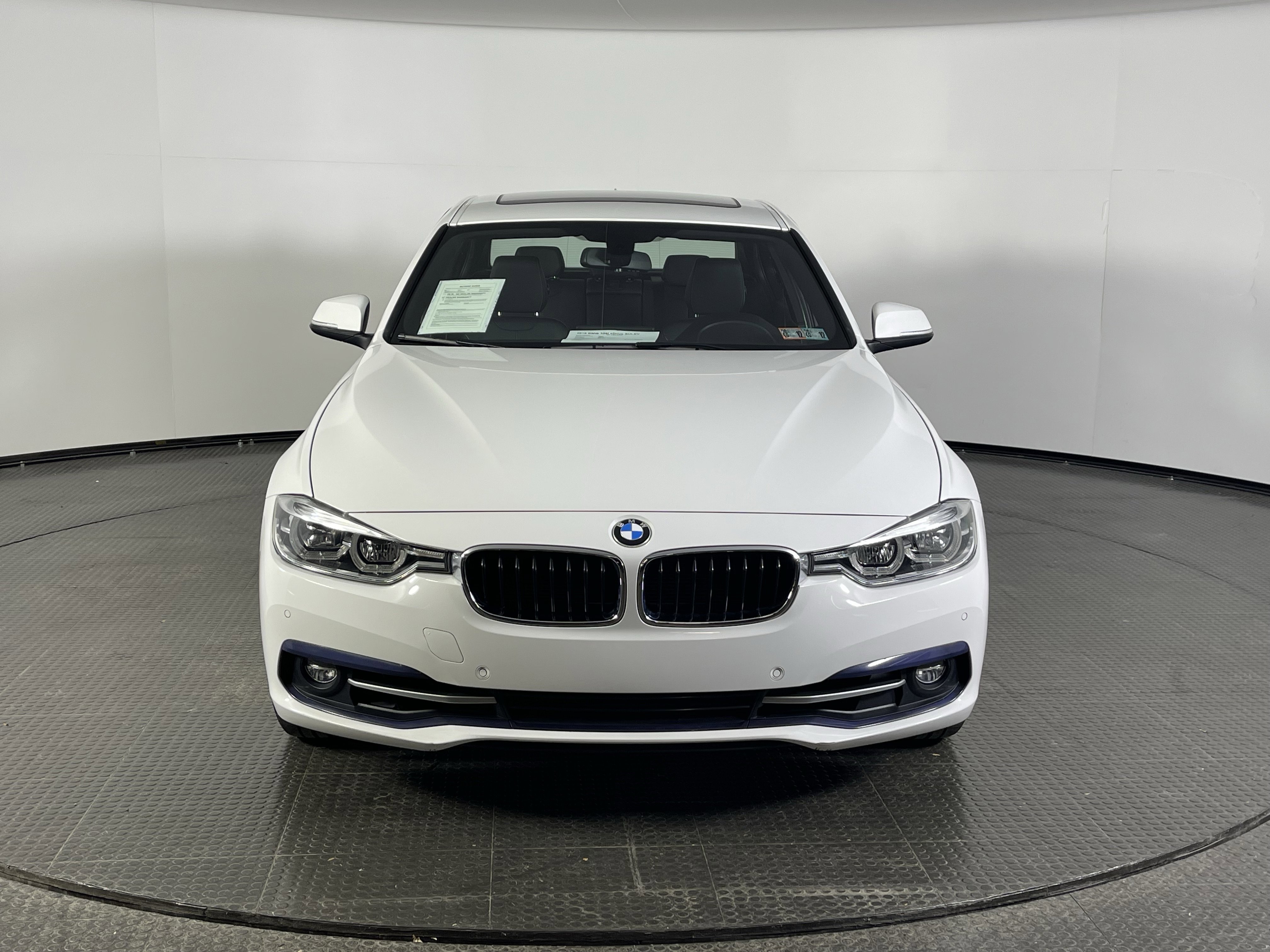 Used 2016 BMW 328i xDrive Sedan image 2