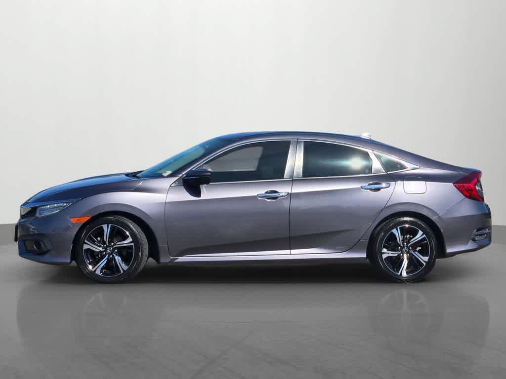 Used 2017 Honda Civic Touring image 3