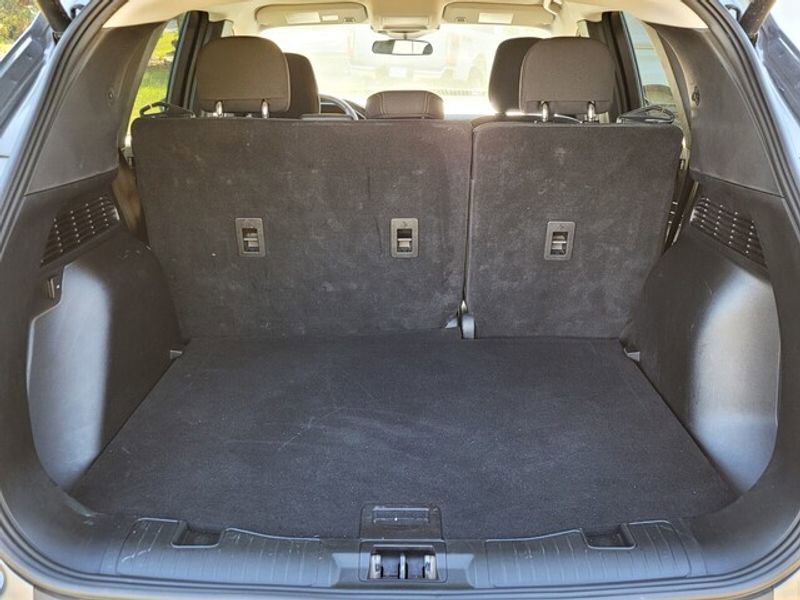 Used 2024 Ford Escape Active image 12