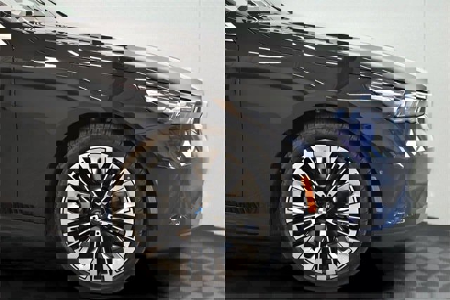 New 2026 BMW 530i xDrive w/ Premium Package image 13