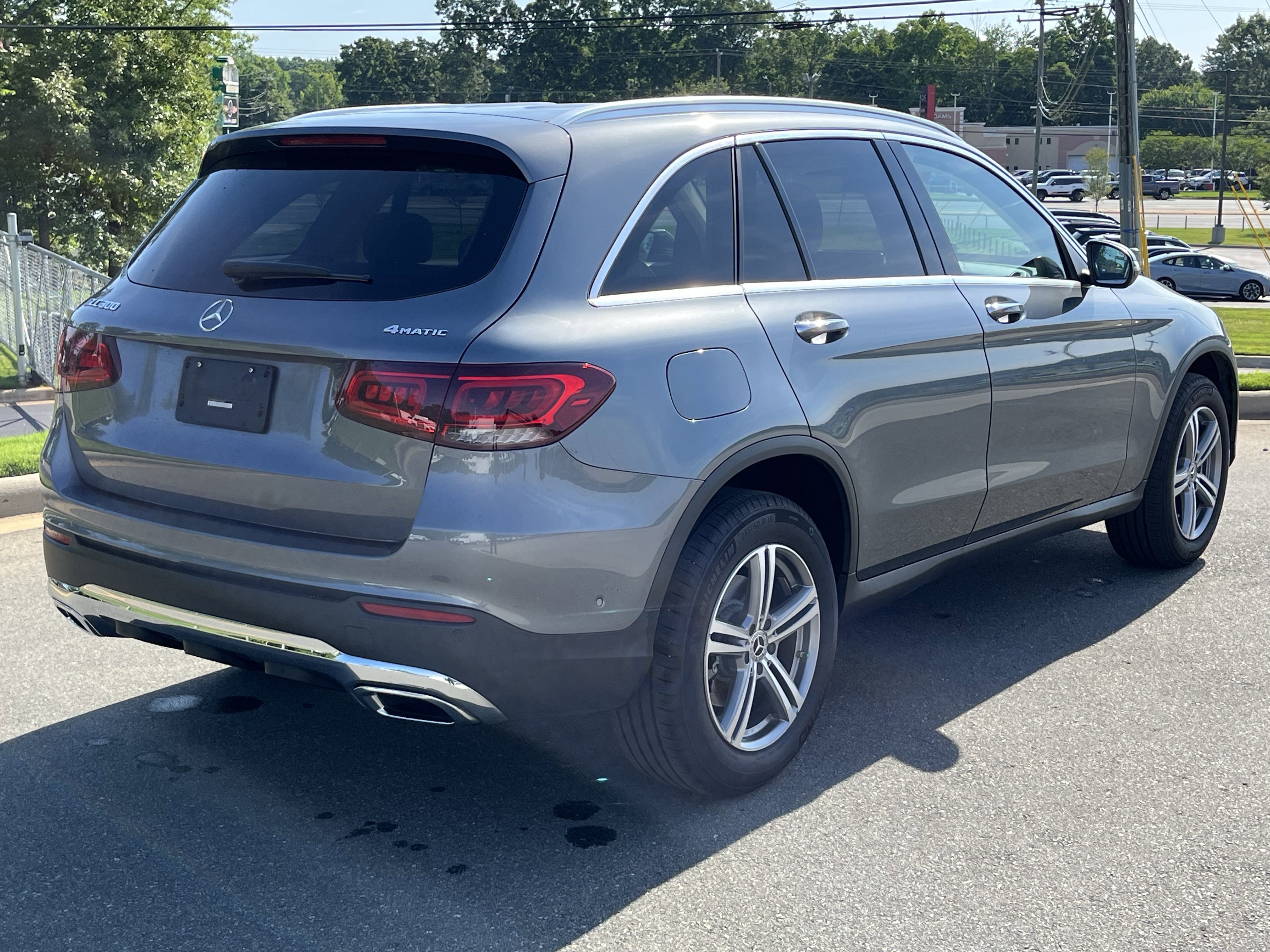 Used 2021 Mercedes-Benz GLC 300 4MATIC image 9