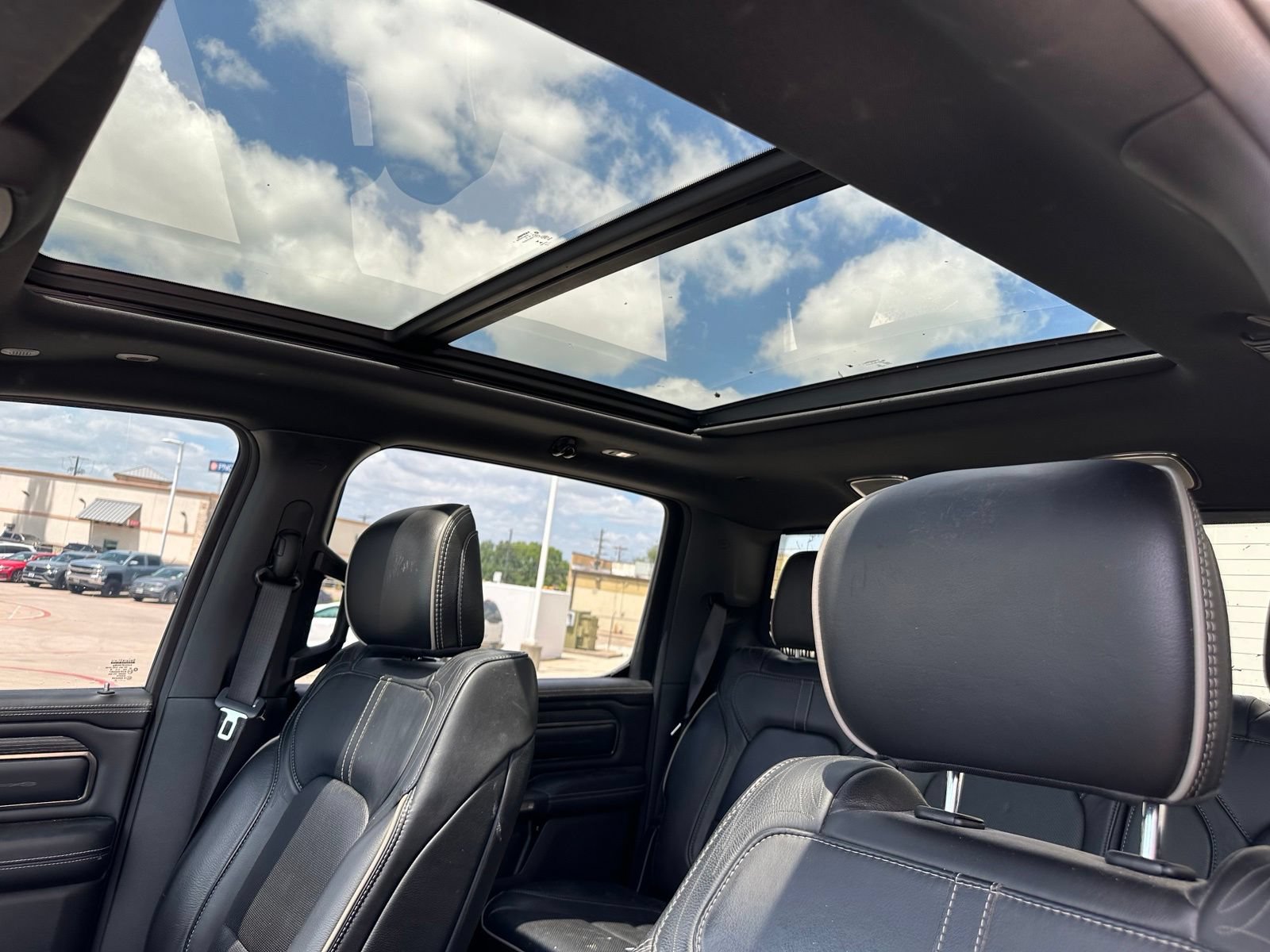 Used 2021 RAM 1500 Limited AWD/4WD image 12